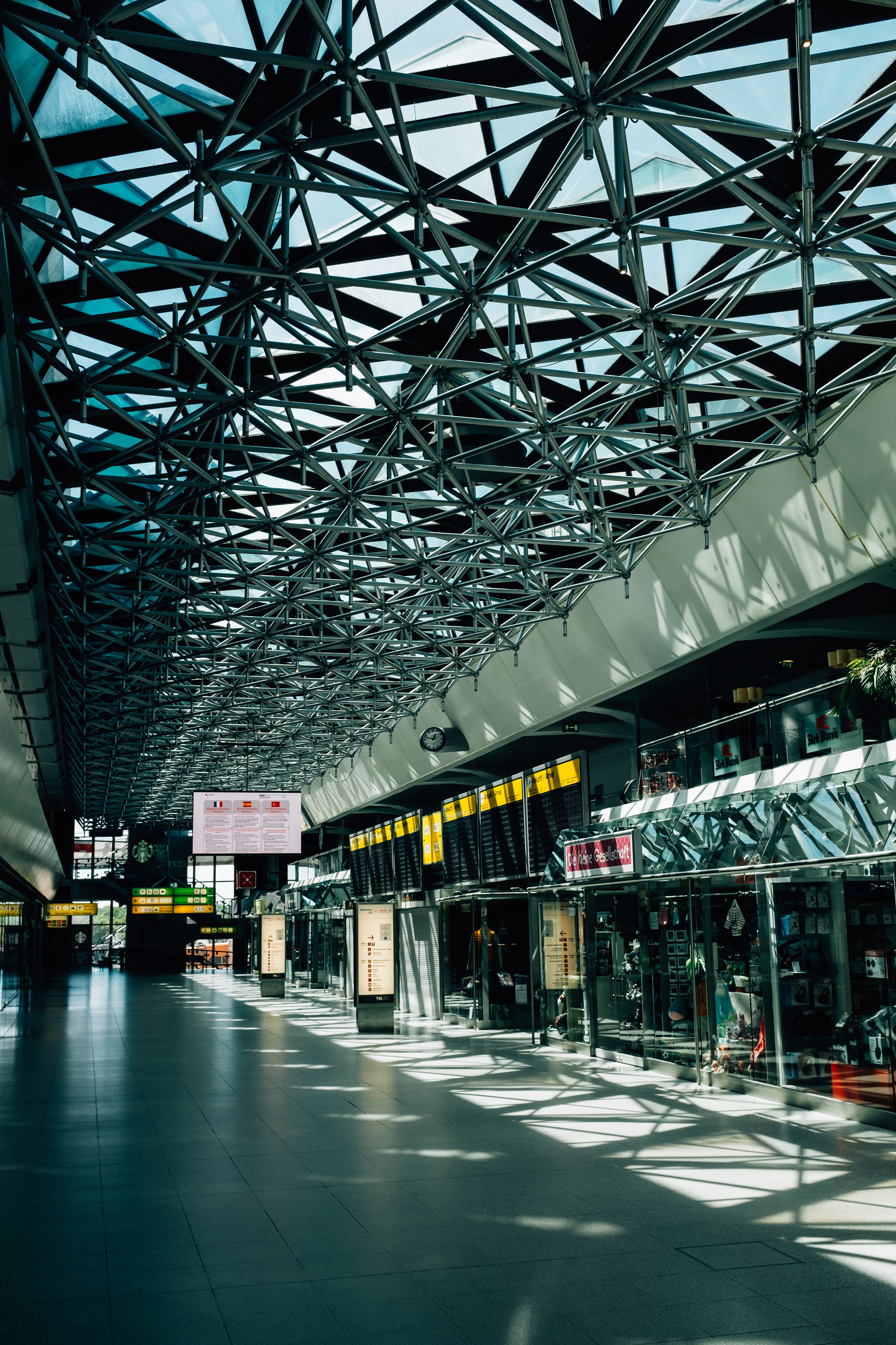 RETAIL & INDUSTRIAL PROPERTIES